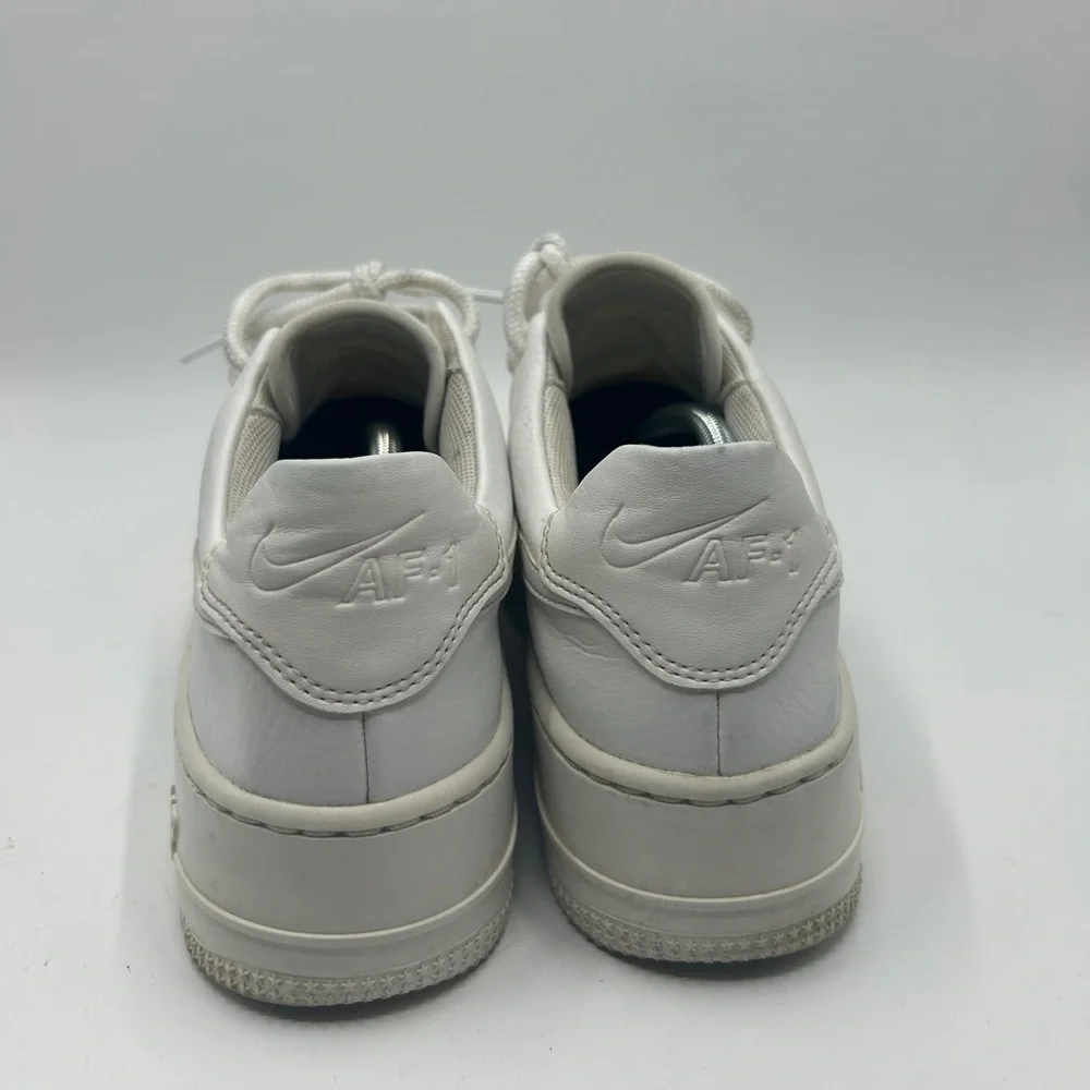 Nike Air Force 1’s Women's White Sneakers Size 7.5 - Picture 3 of 6